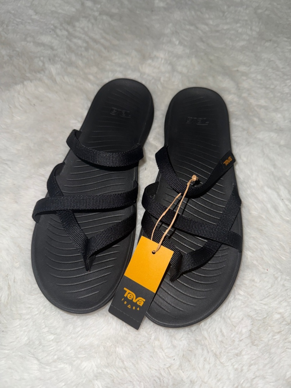 Teva Tirra Traveler Flip Flops - Black NWT